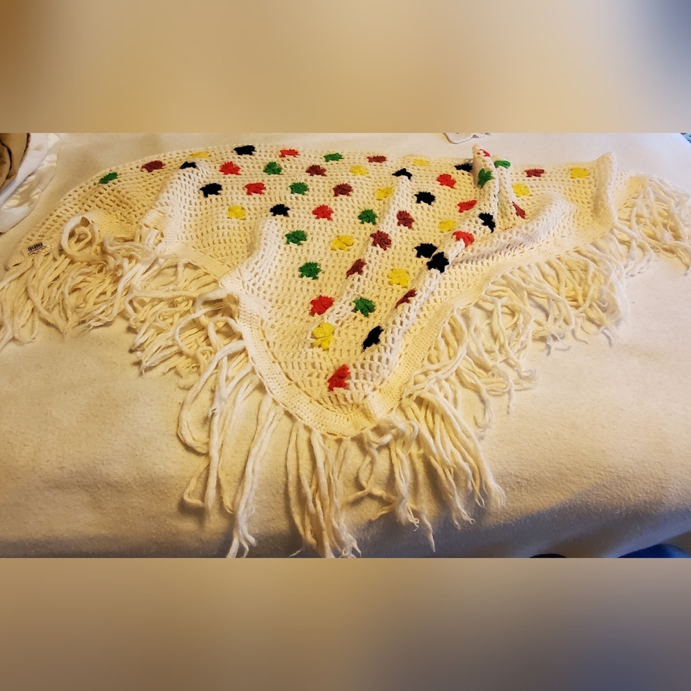 Vintage Rosana floral crochet shawl 100% virgin wool made in Hong Kong 60's 70's